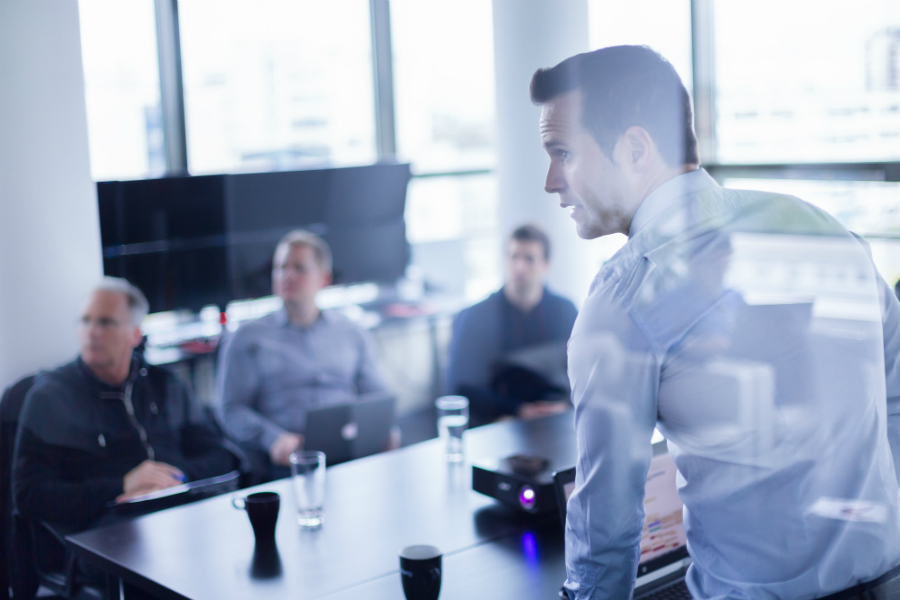 Conheça as diferenças entre executives offices e espaços de coworking